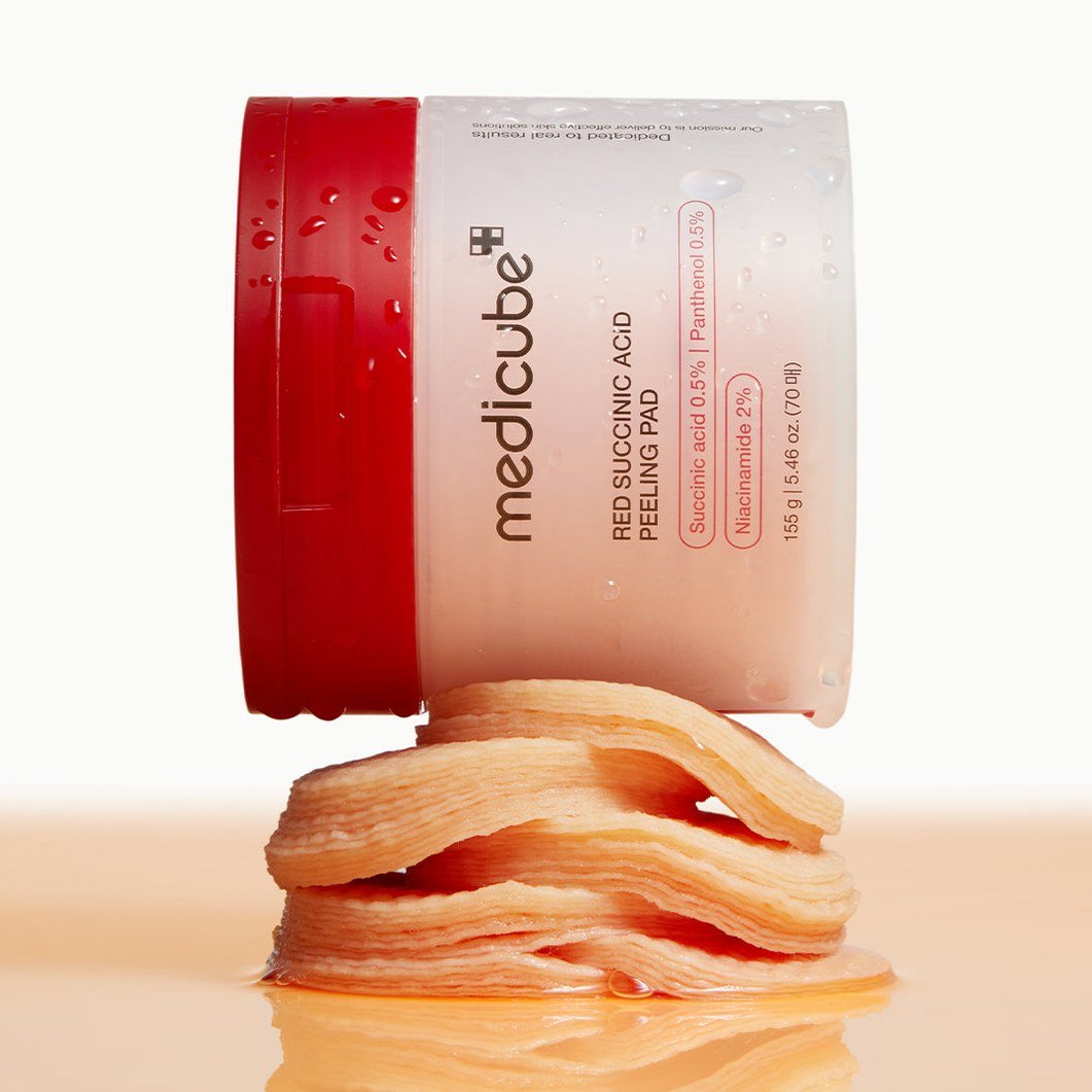 Red Succinic Acid Panthenol Pads - Medicube