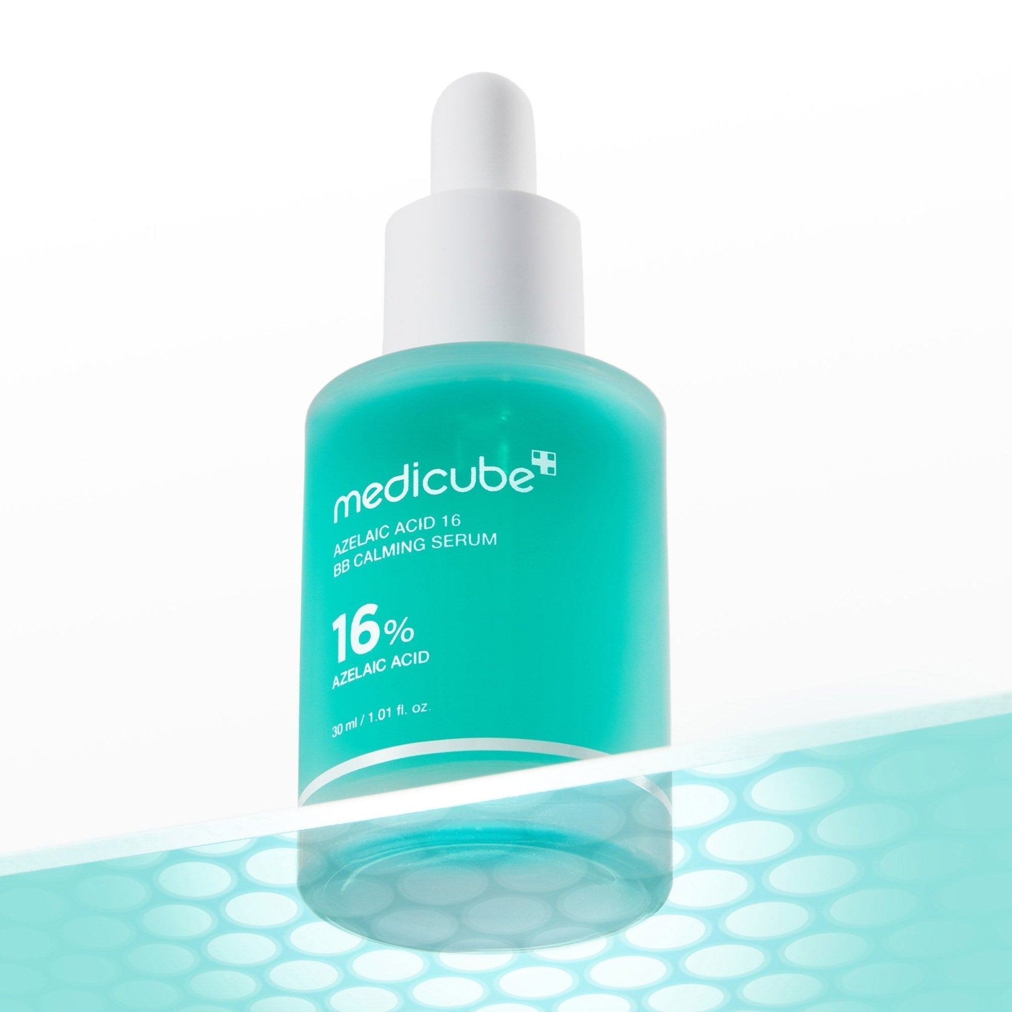Azelaic Acid 16 Calming Serum - Medicube